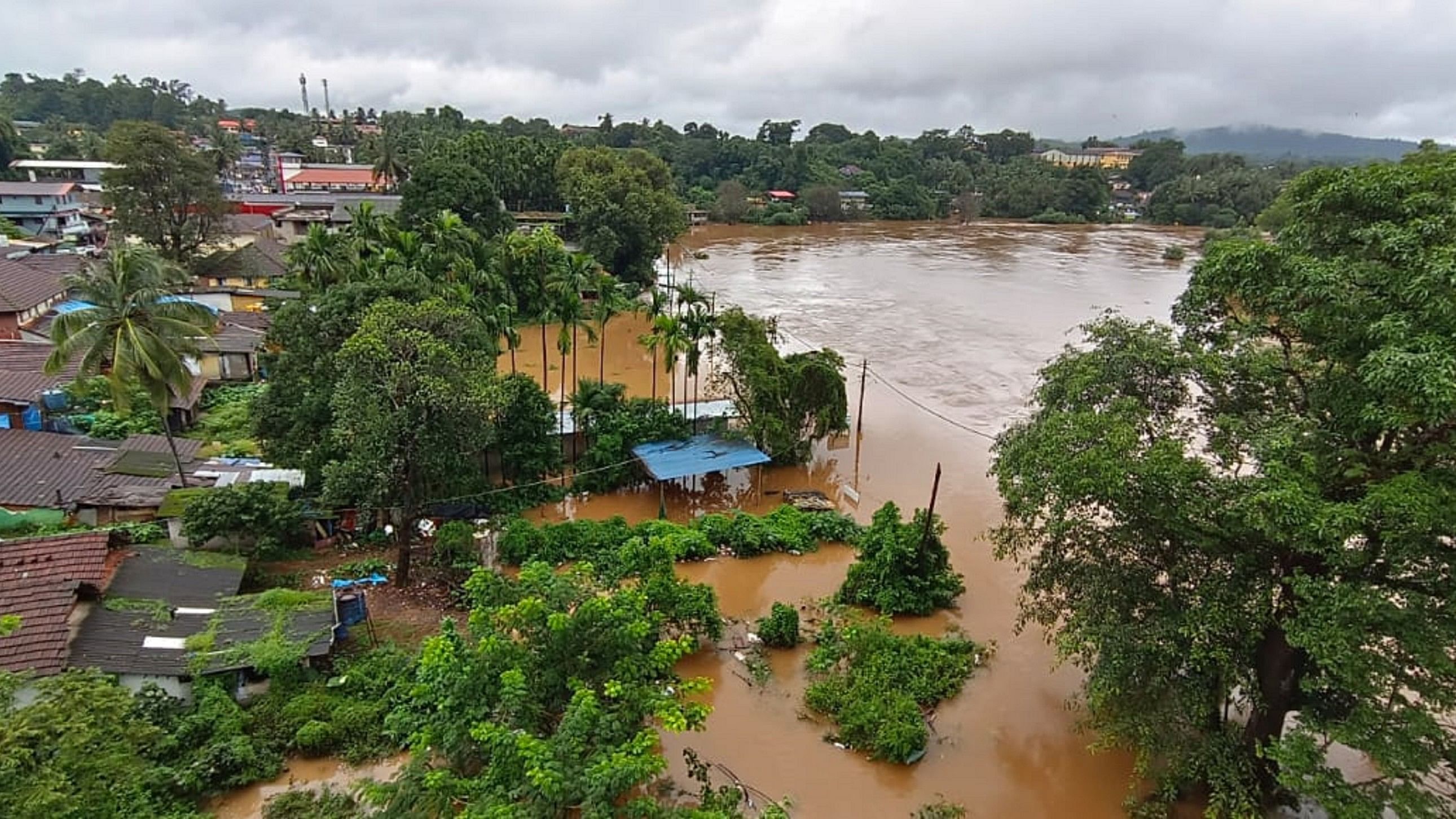 <div class="paragraphs"><p>A flooded Tunga river in Sringeri taluk.&nbsp;</p></div>